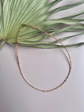 Lade das Bild in den Galerie-Viewer, WISE HEART - gemstone Necklace