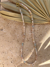 Lade das Bild in den Galerie-Viewer, Serenity Gemstone choker