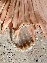 Lade das Bild in den Galerie-Viewer, Amazing Pearls Armband