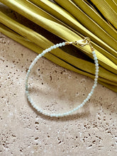 Lade das Bild in den Galerie-Viewer, HOPE - gemstone bracelet