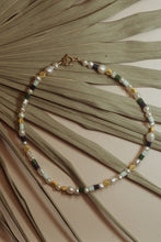Lade das Bild in den Galerie-Viewer, Smiley Pearl Necklace