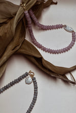 Lade das Bild in den Galerie-Viewer, Chunky Gemstone Pearl Choker