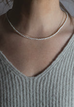 Lade das Bild in den Galerie-Viewer, Baby Pearl Choker