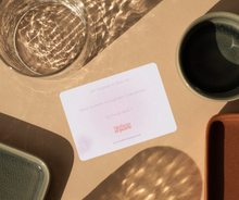 Lade das Bild in den Galerie-Viewer, Gift Card