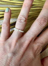 Lade das Bild in den Galerie-Viewer, Baby Pearl Ring