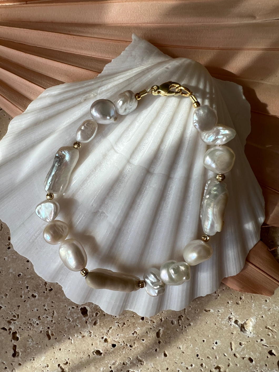 Dazzling Pearls Armband